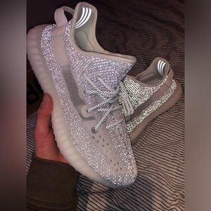 yeezy 350 static